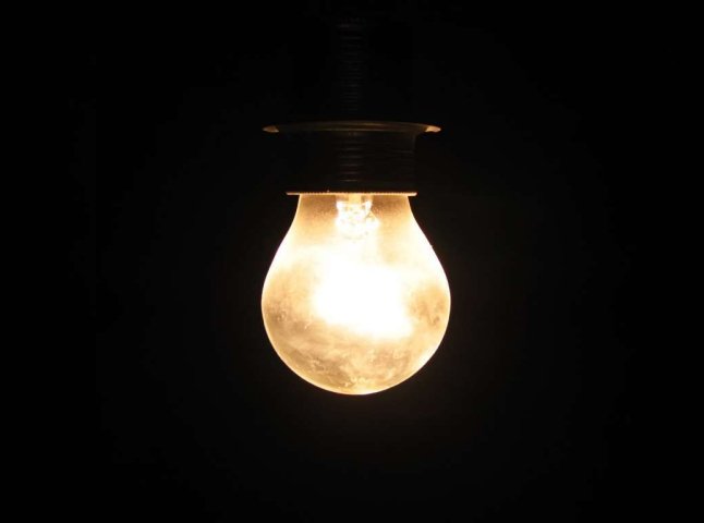Другий пік по споживанню електроенергії: чи будуть влітку відключення світла в Україні