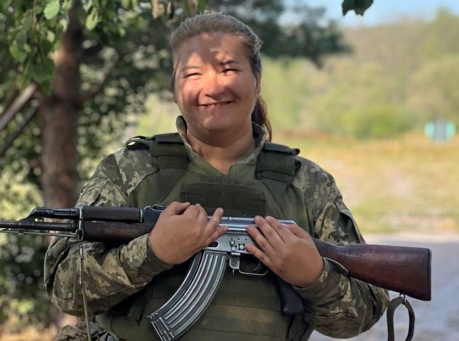 Працювала у Чехії, але повернулася захищати Україну: історія військової з Закарпаття