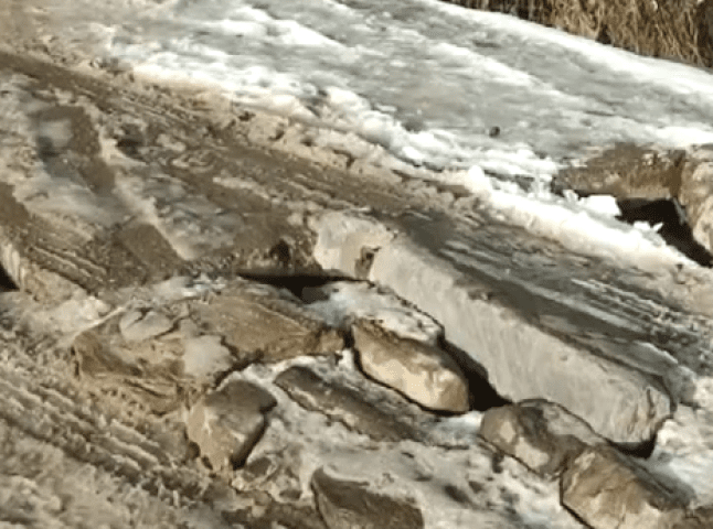 У Скотарському старі річкові переправи у будь-який момент можуть завалитись