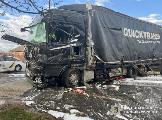 Поліцейські розповіли подробиці фатальної аварії, яка сталась у селі Ракошино