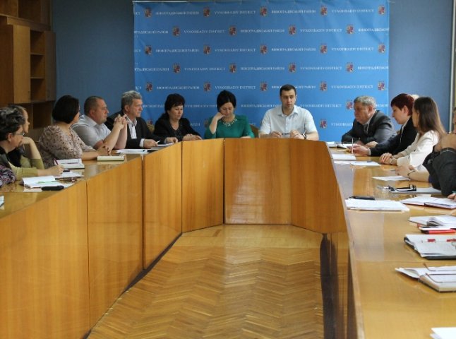 Два структурні підрозділи Виноградівської РДА отримали нових керівників