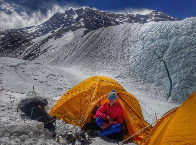 На шляху до Евересту мукачівка Ірина Галай зустріла Великдень на висоті 7 тисяч метрів