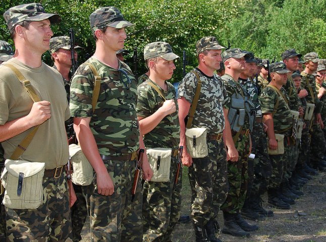 Півсотні закарпатських добровольців у п’ятницю відправляться на Схід України, де ведуться бої