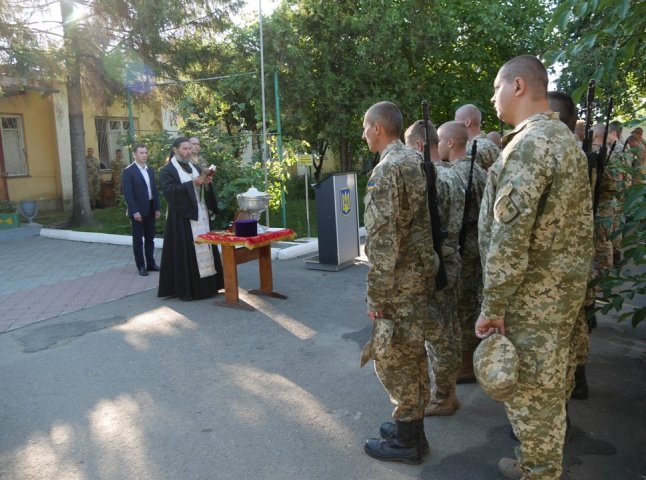 В Ужгороді відбулись проводи військовослужбовців у зону АТО 