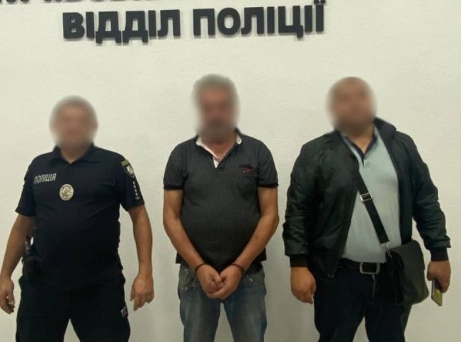 Батько ножем вбив сина: де це трапилось на Закарпатті та що відомо