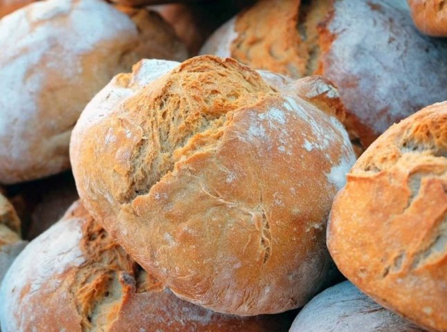 Закарпаття входить до числа регіонів України, де найдорожчий хліб