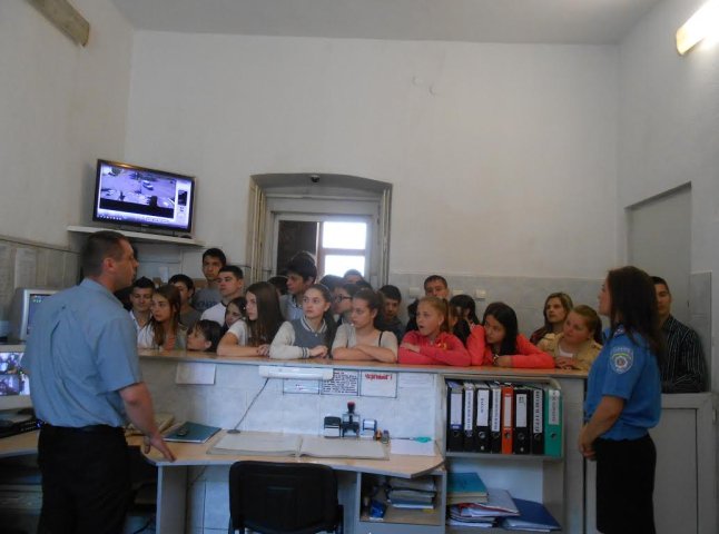 Мукачівські школярі побували в гостях у міськвідділі міліції 