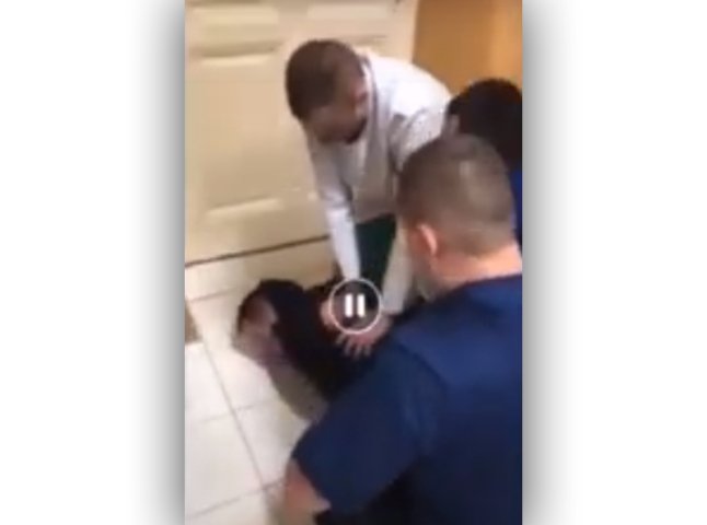 Конфлікт у лікарні: медик заявив, що на нього напав пацієнт – оприлюднено відео
