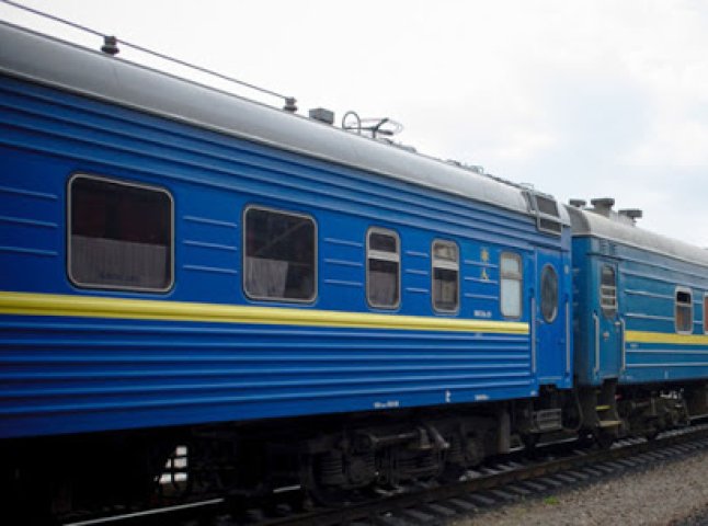 Через негоду затримуються потяги Львів–Солотвино та Ужгород–Київ