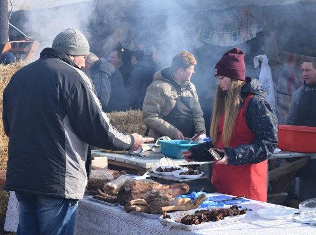 У селі Геча, що на Берегівщині, проходить фестиваль різників-гентешів