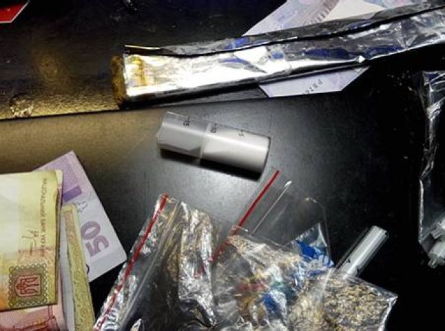 На Берегівщині зафіксували 4 випадки незаконного обігу наркотиків