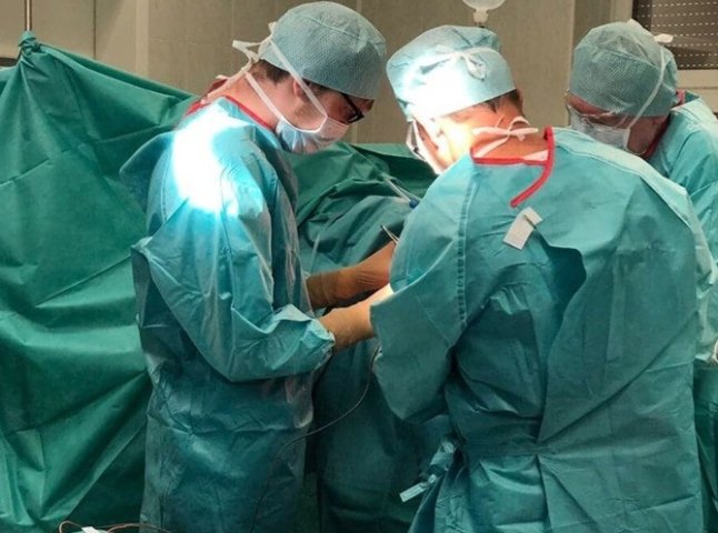 У Мукачеві проводять операції з електрозварювання м’яких тканин