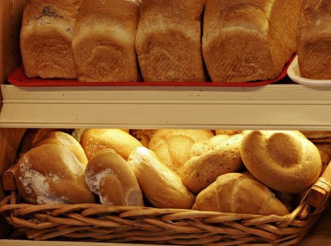 Закарпатські чиновники попросили урядовців контролювати виробників хліба