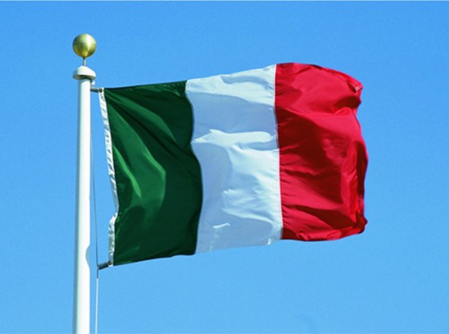 Із лютого Італія послаблює правила в’їзду для туристів 
