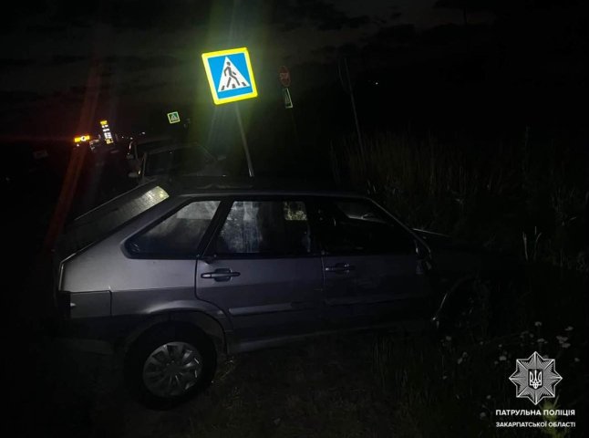 В Ужгороді водій не в кондиції опинився в кюветі