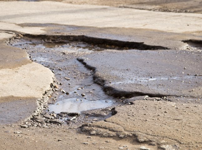 Виноградівський райавтодор перенесуть в Іршаву, а Берегівський - до Мукачева