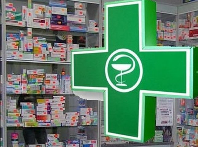 Працівниця заявила у міліцію про пограбування аптеки на суму у понад 16 тисяч гривень