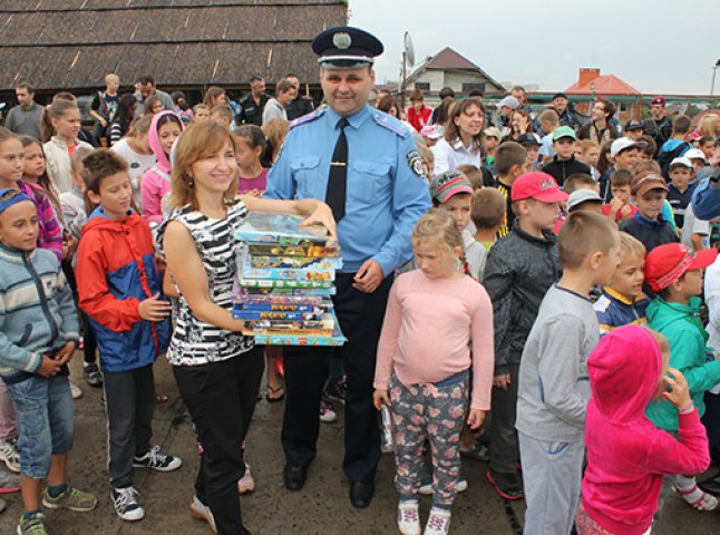 Обласні правоохоронці навідалися в дитячий центр "Неємія"
