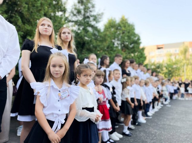 Понад тисячу учнів пішли у перші класи в школах Мукачівської громади