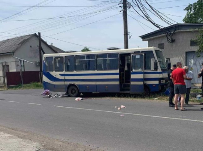 Автобус збив велосипедистку