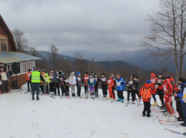 На полонині Красна відбулися змагання з гірськолижного спорту