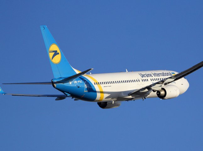 Авіакомпанія "МАУ" запросила права на польоти з Києва в Ужгород