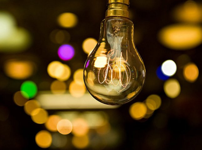 Доведеться сидіти без світла: з 4 березня буде новий графік відключення електроенергії