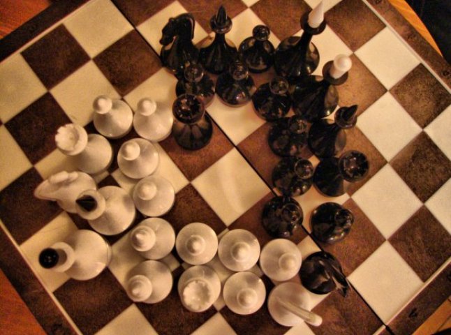 Молоді шахісти з Мукачева перемогли на дитячих змаганнях на призи “Біла тура”
