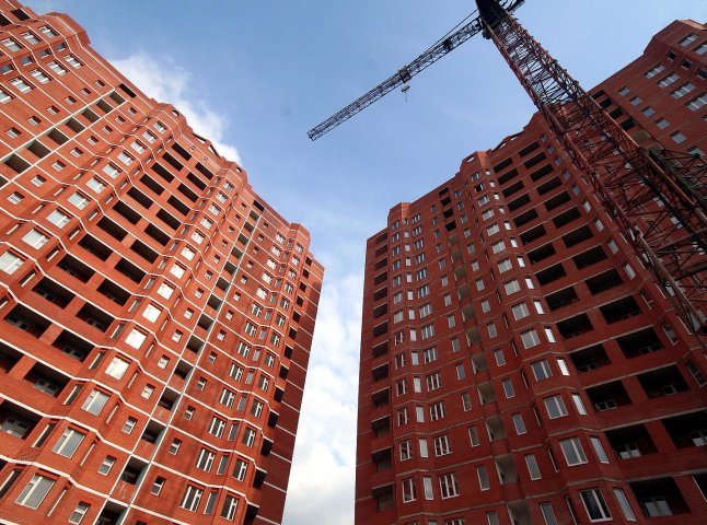 Серед всіх регіонів України найменше житла будується у Закарпатті