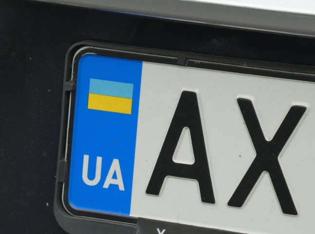 Дадуть максимум 15 днів, далі скасують: для водіїв надали уточнення про номерні знаки