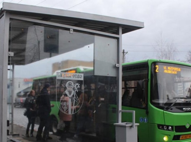 У Мукачеві встановлять ще 13 автобусних зупинок