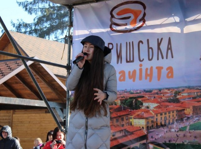 У Мукачеві урочисто відкрили фестиваль "Варишська палачінта – 2017"