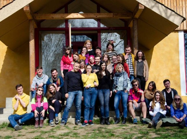 Як молодь України та Німеччини разом практикували іноземну мову на Закарпатті