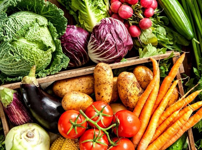 В Україні продовжують дорожчати овочі борщового набору