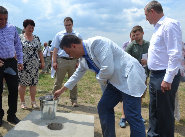 У селі Яноші заклали капсулу під будівництво сміттєпереробного заводу 