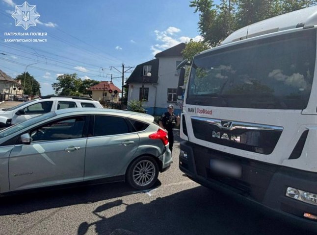 ДТП в Ужгороді: один із водіїв був «під кайфом» ДТП в Ужгороді: один із водіїв був «під кайфом»