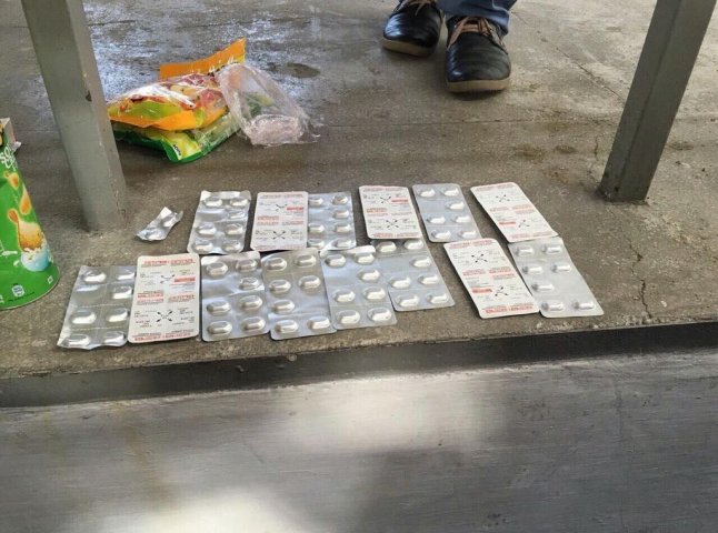 У пачці з-під чіпсів працівники СБУ виявили наркотиків на 100 тисяч гривень