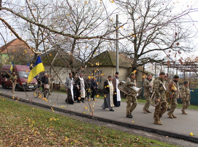 Іршавська громада попрощалася із полеглим військовим