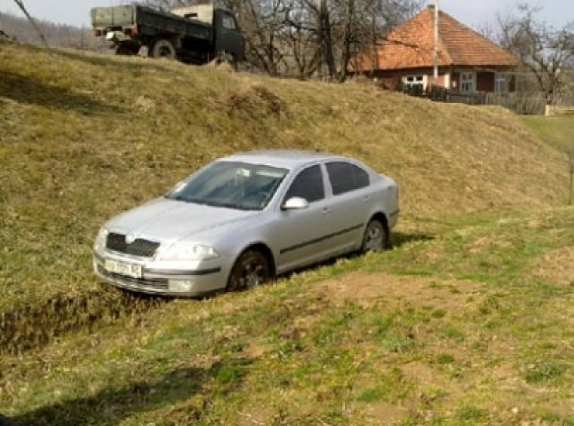 П’яний закарпатець намагався здійснити наїзд на працівників ДАІ