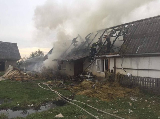 Рятувальники гасили пожежу у житловому будинку