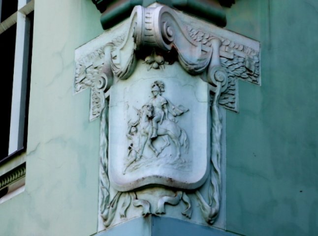 У Мукачеві хочуть оновити малий герб міста