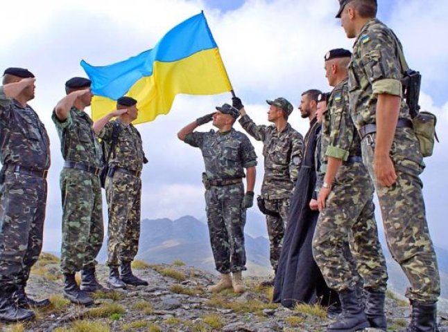 У День захисника України в Ужгороді відбудеться виставка військової техніки