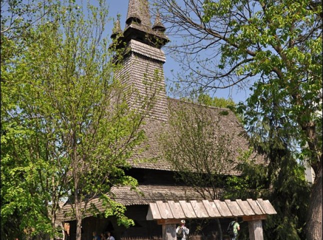 Обласні депутати пропонують відремонтувати дерев’яний храм на Хустщині
