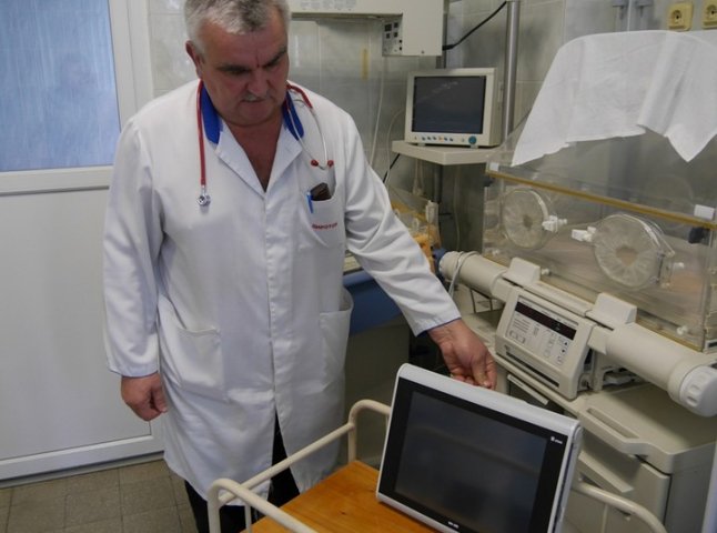 Ужгородська міська дитяча лікарня отримала дороговартісне обладнання