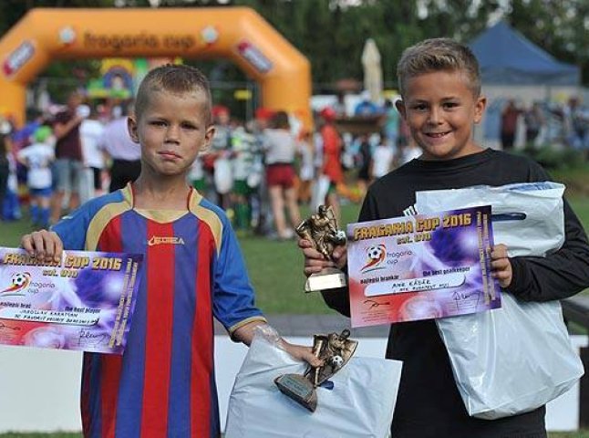 Юні футболісти із Закарпаття успішно виступили на Міжнародному турнірі "Fragaria Cup 2016"