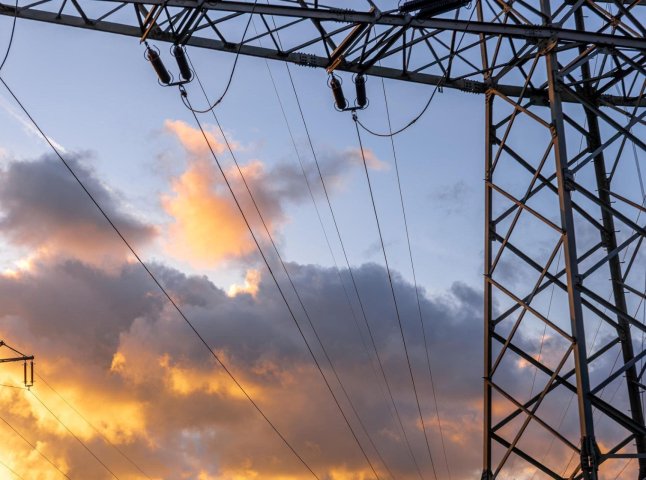 Ситуація важка: в «Укренерго» зробили прогноз щодо відключень світла