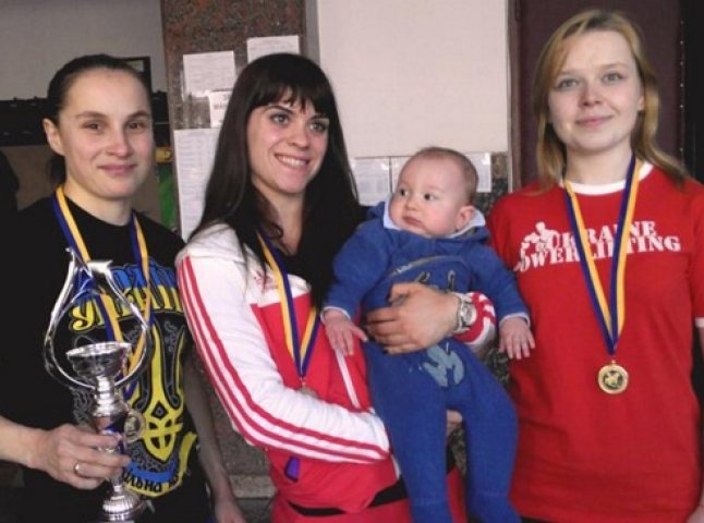 Закарпатці стали переможцями чемпіонату України з пауерліфтингу