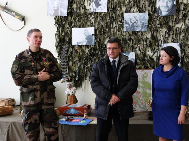 Організатор "Військово-польового арту" Павло Ротар назвав виставку в Ужгороді однією з найвдаліших