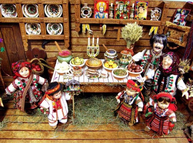 Ужгородці розповіли про різдвяні традиції, яких вони дотримуються