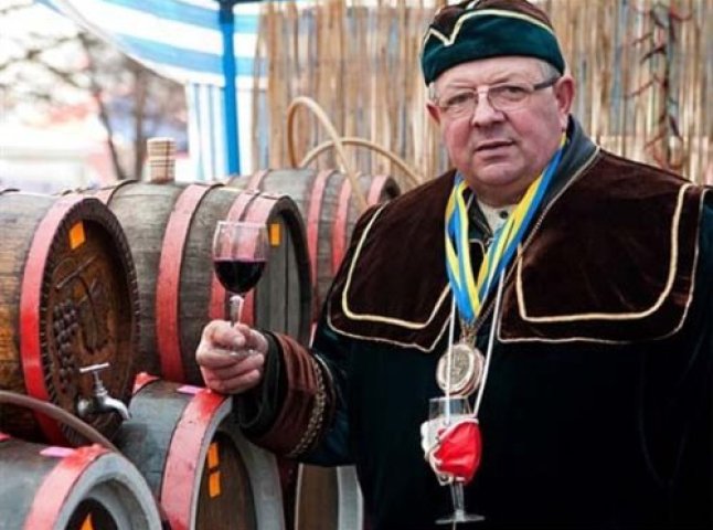 Не до веселощів: у Берегові через трагічні події в Україні скасували фестиваль вина